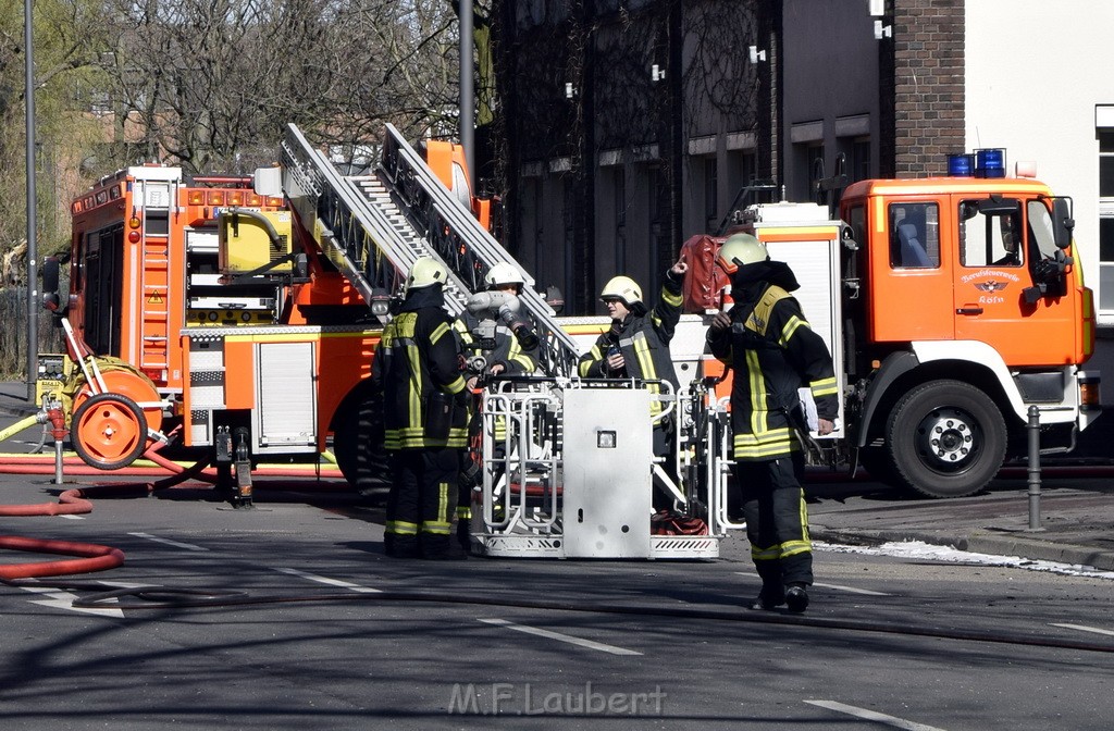 Feuer 4 Koeln Muelheim Deutz Muelheimerstr P363.JPG - Miklos Laubert